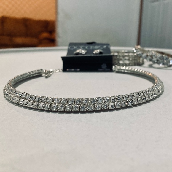 Rhinestone Necklace and Earrings Set - JEWELRY - Women - Picture 5 of 7